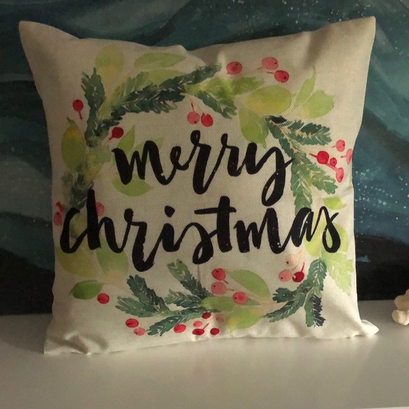 Christmas Wreath decorative holiday throw accent pillow cushion cover NWOT 17.5” - Picture 1 of 5